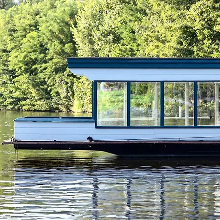 Houseboat - Place In 보트호텔