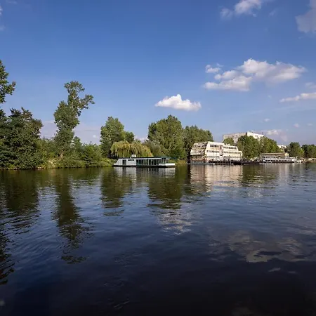 Πλωτό κατάλυμα Houseboat - Place In